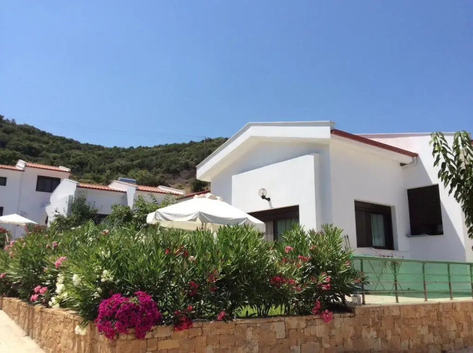 Ktima Amitsa Studios & Apartments
