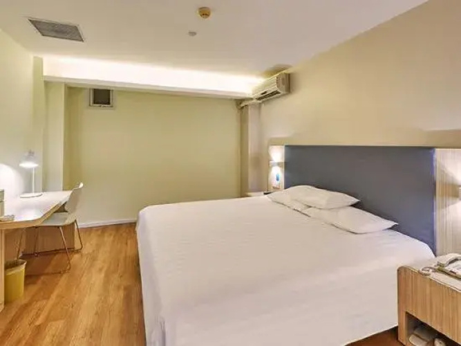 Hanting Hotel Nanjing New Port Development Zone