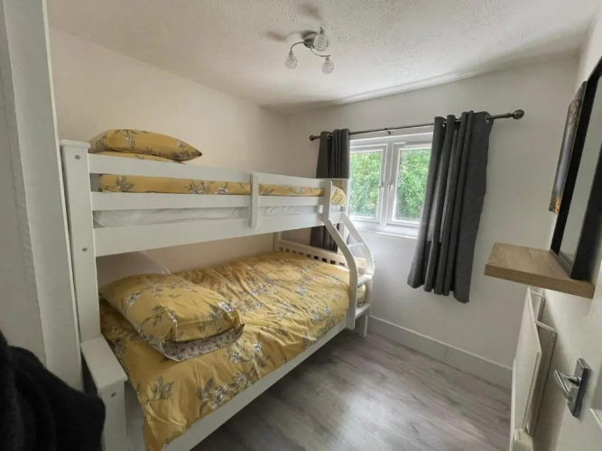 92 Lake View