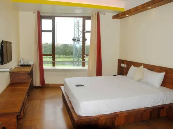 Mak Hotel