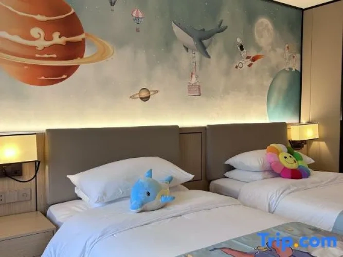 Deluxe Family Suite
