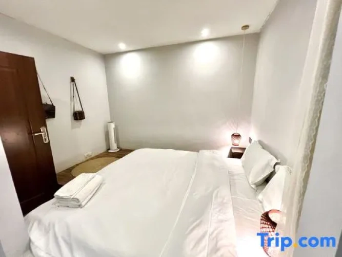 3 Bedrooms Triple Suite with river view