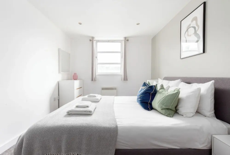 2 Bed Flat off Brick Lane