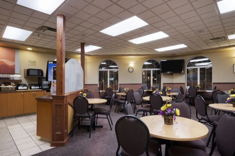 Days Inn & Suites by Wyndham Thunder Bay photo 20