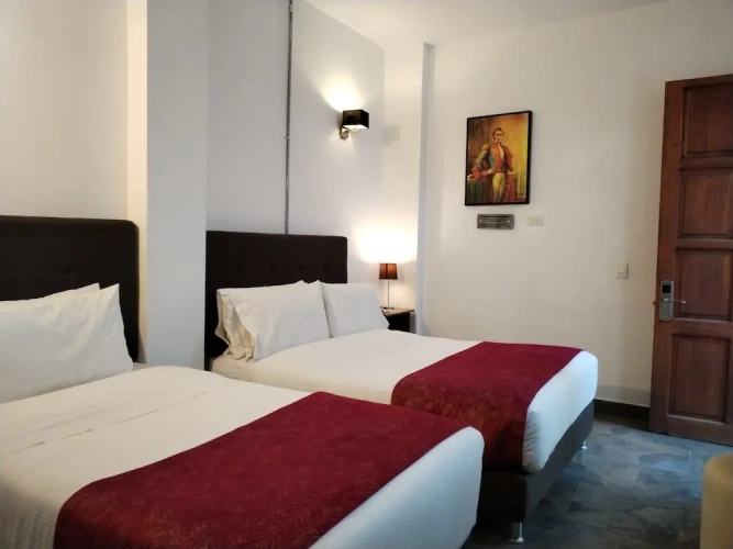 Standard Triple room