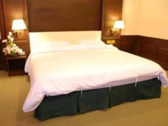 Chainat Thani Hotel