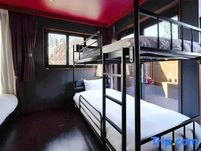 1 Bedroom Standard room with balcony