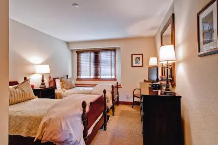 Meadows Townhome M2