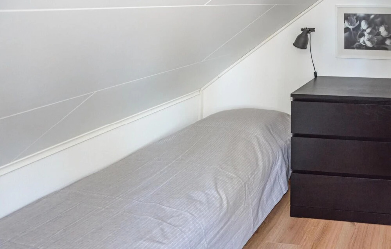 Awesome Home in Löttorp With 5 Bedrooms