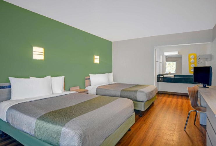 Deluxe Quadruple room
