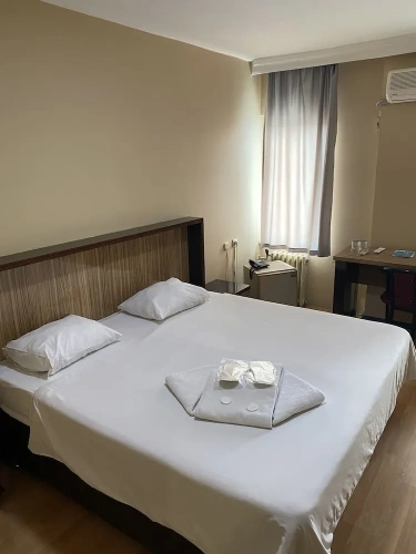 1 Bedroom Standard Double room with balcony and with city view