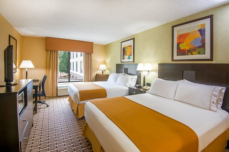 Quadruple Suite