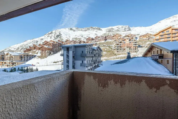 2 Bedroom Apartment With Parking and Balcony