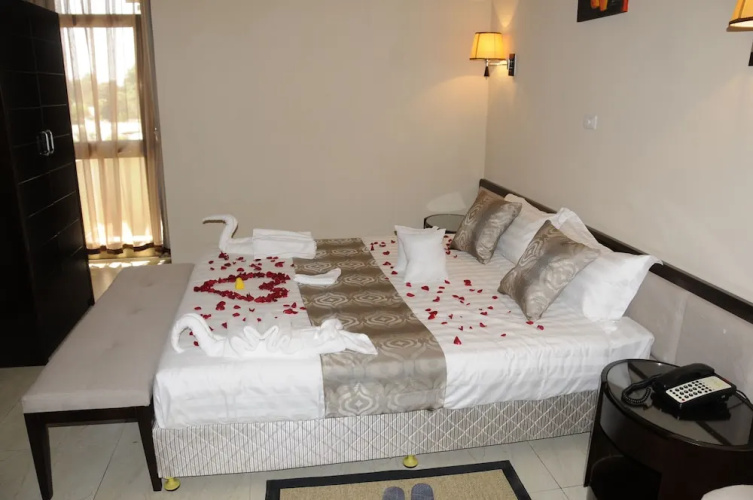 Kitsel Hotel