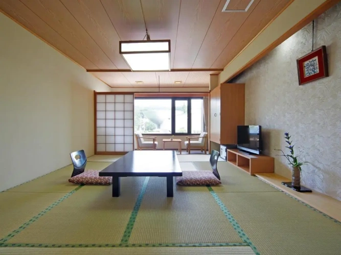 Economy Quadruple room
