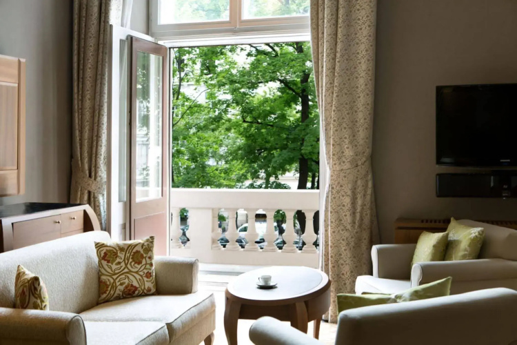 The Ritz-Carlton, Vienna