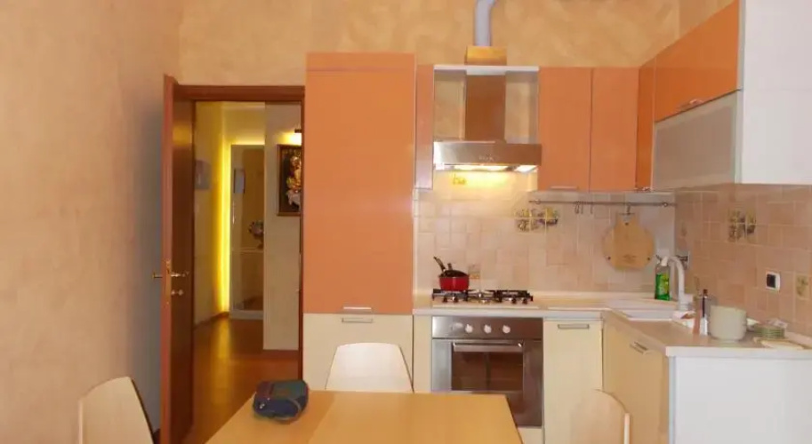 Dora's House