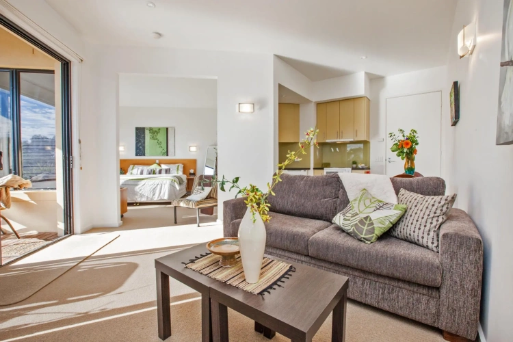 1 Bedroom Apartment with balcony and with garden view