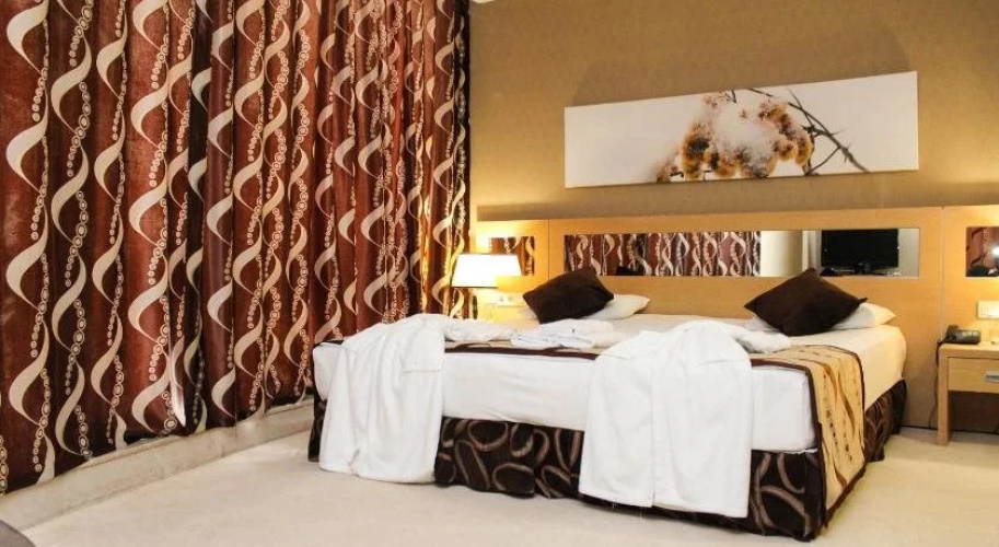 Alau Hotel