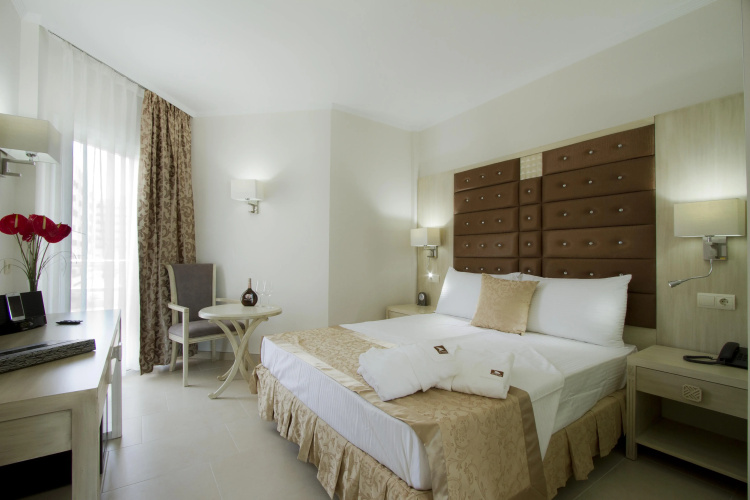BlueSea Alborán Adults Only Hotel