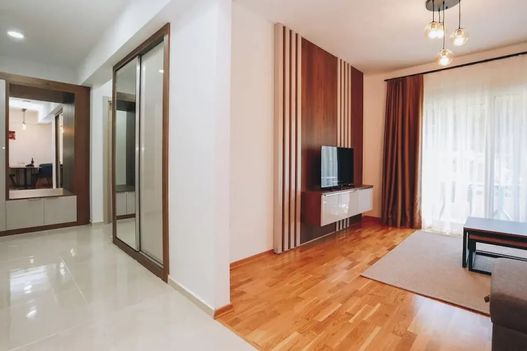 Status Apartments 140