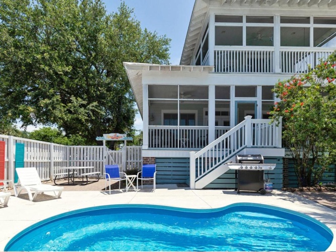 4 Bedrooms Cottage