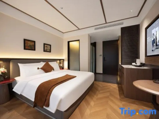 Standard Double room with view