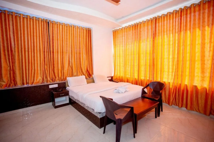 Hotel The Paradise