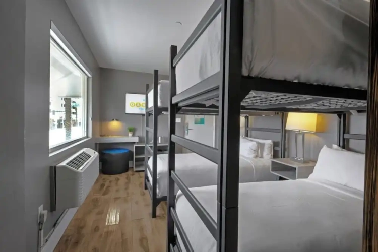 Standard Double room with pool view
