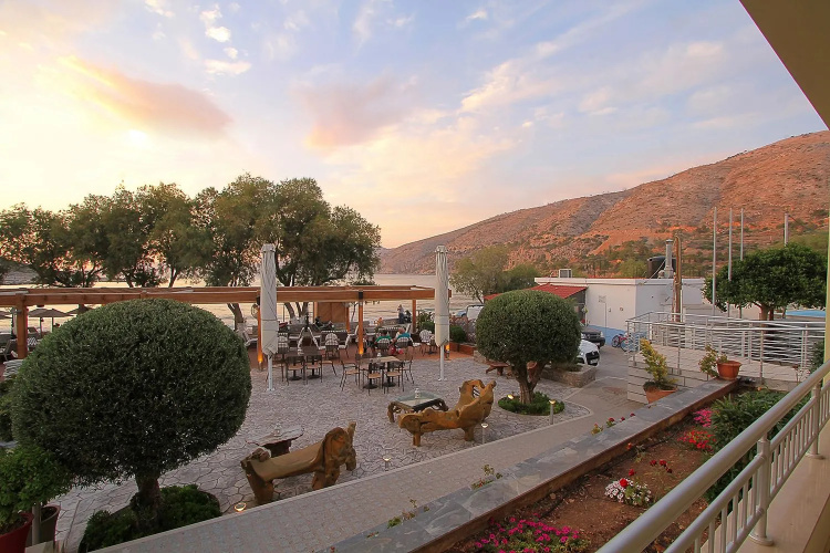 Almiriki Hotel