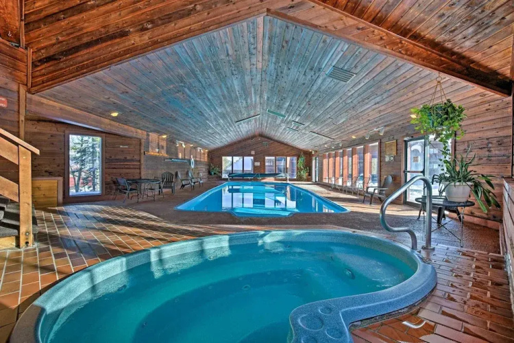 Private Balcony & Resort Perks: Silverthorne Condo
