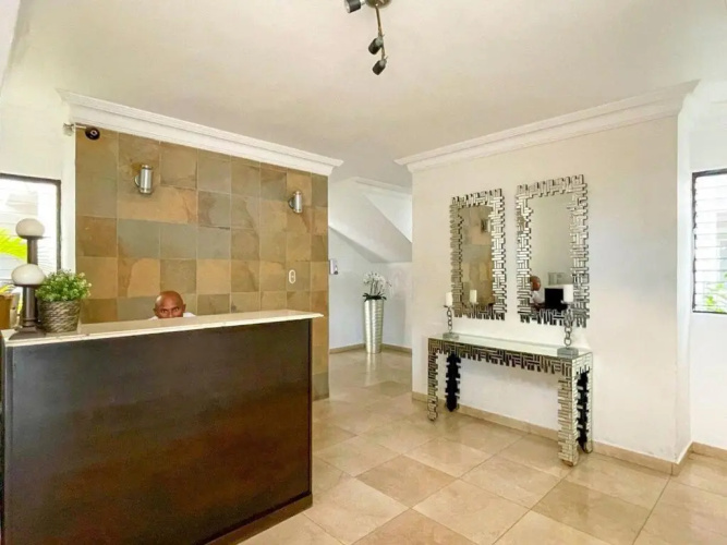 3BR jacuzzi in the main BR 10fl oceanview SD