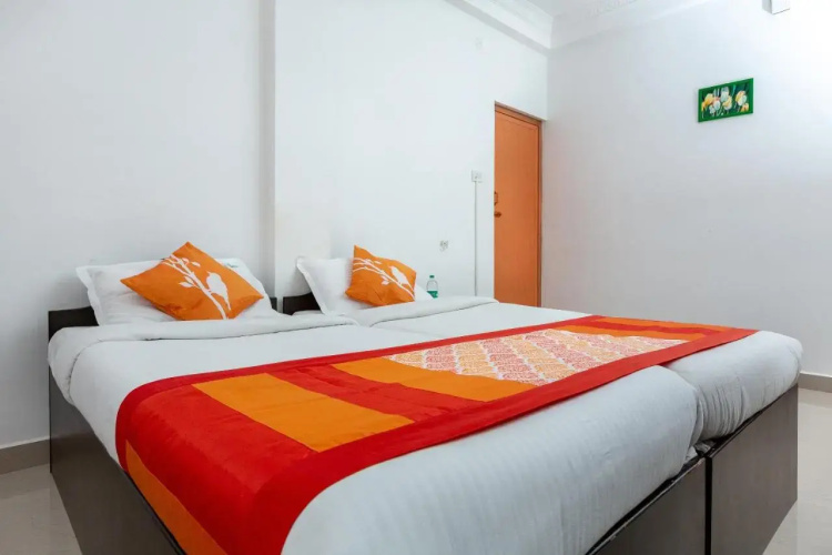 OYO 2140 Apartment Perungudi