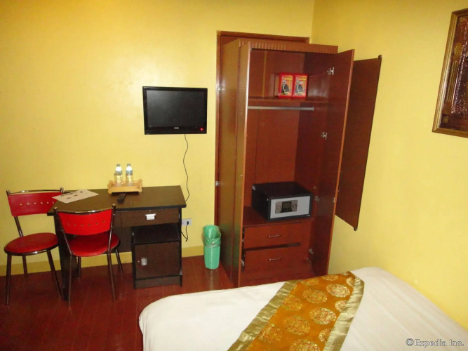 A&A Plaza Hotel