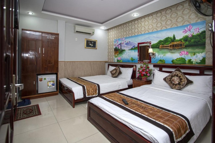 Standard Triple room