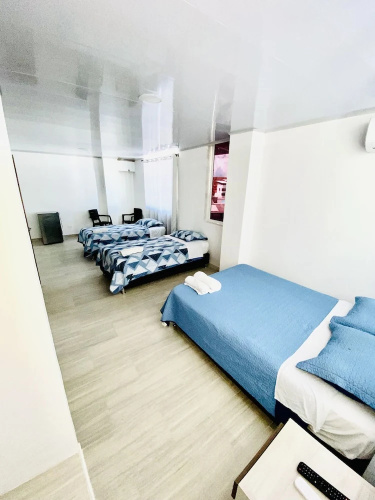 Blue Island Hotel