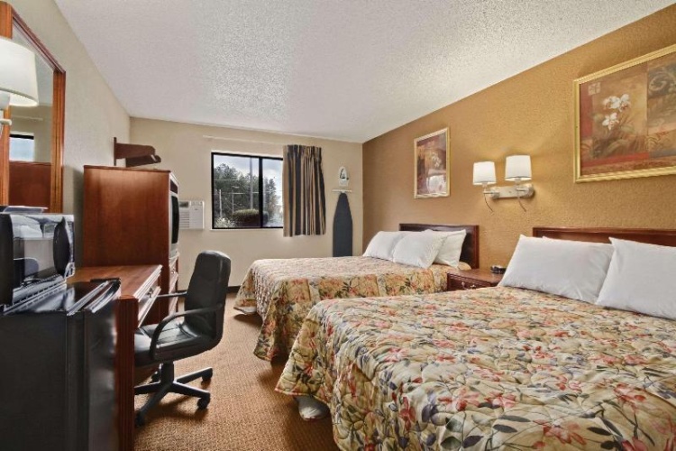 Quadruple room