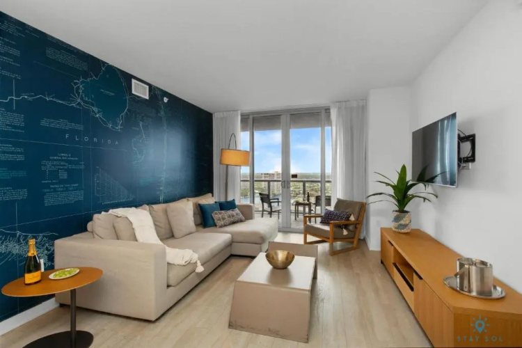 MODERN Resort BALCONY ENDLESS VIEWS Resort w POOL 2BR 2 BR