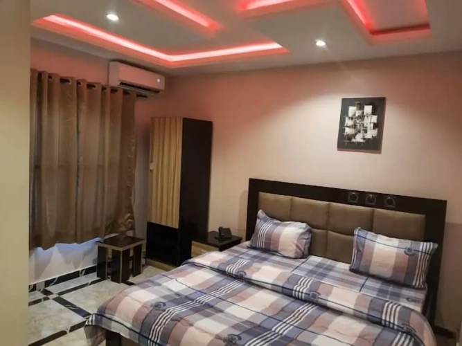 Economy room