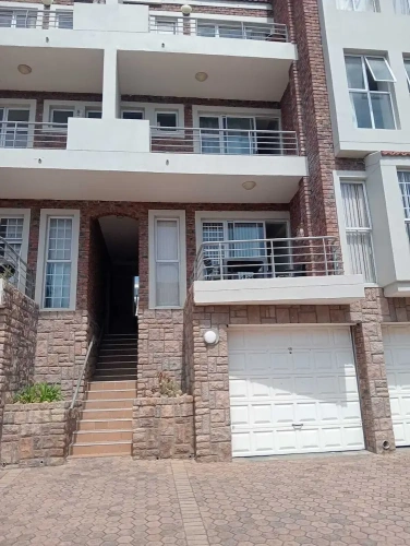 2 Bedrooms Apartment with balcony and with city view