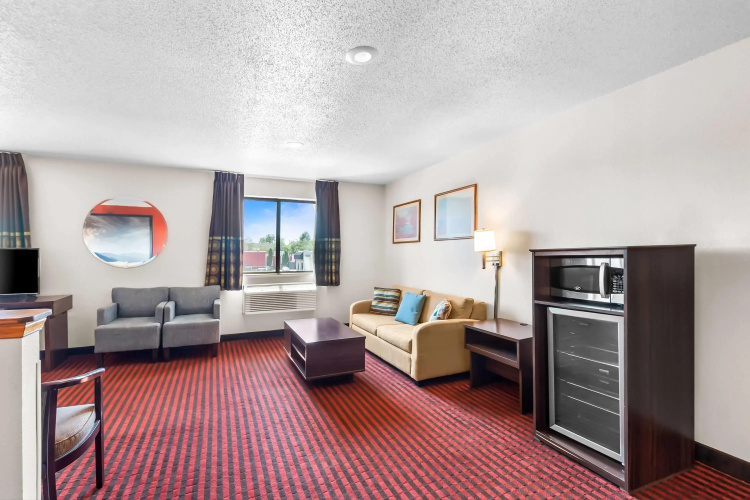 Super 8 by Wyndham Dumfries/Quantico