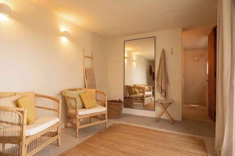 Junior Suite with pool view