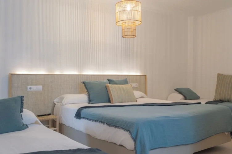 Standard Quadruple room