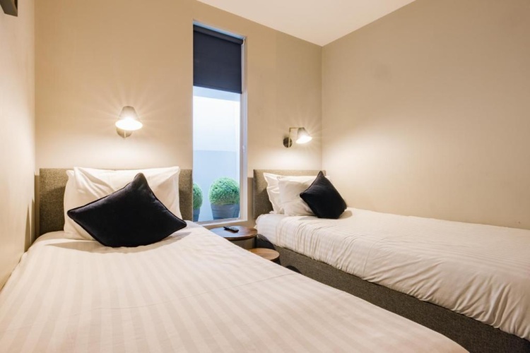 Standard Twin Basement room