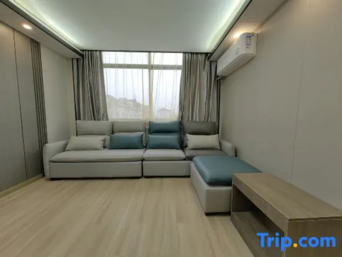 Yijia Hotel