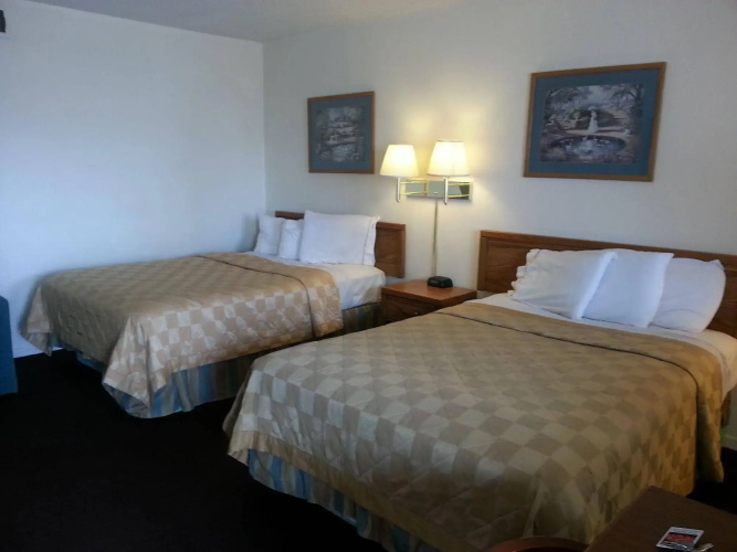 Satellite Inn