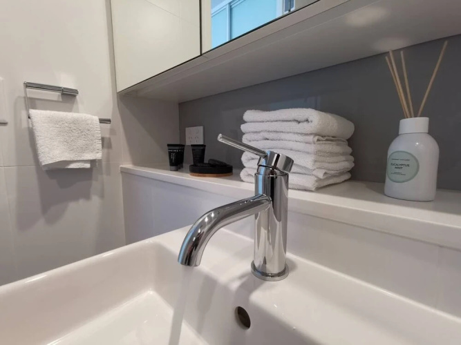 A21 Darling Harbour 2 BDR APT