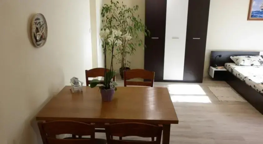 Orchid Apartments