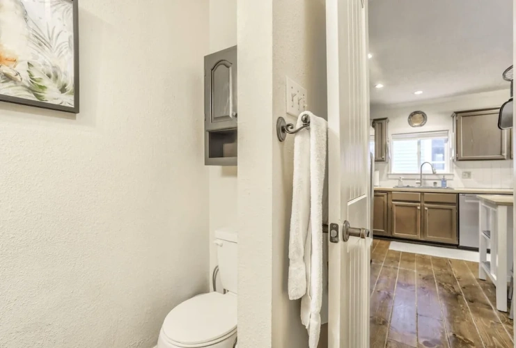 2 Bedrooms Cottage