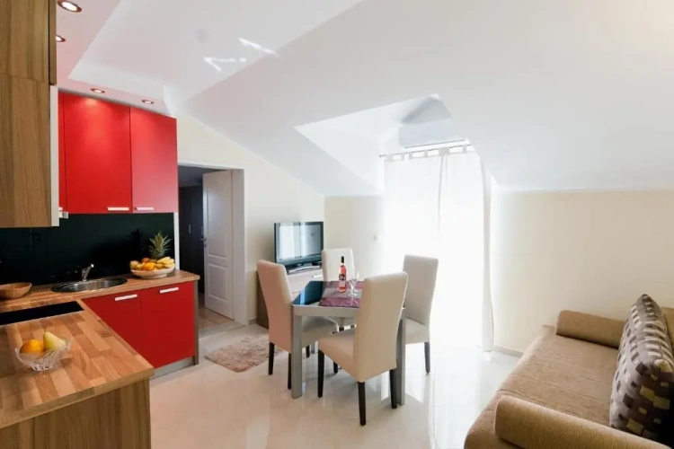 1 Bedroom Apartment with balcony